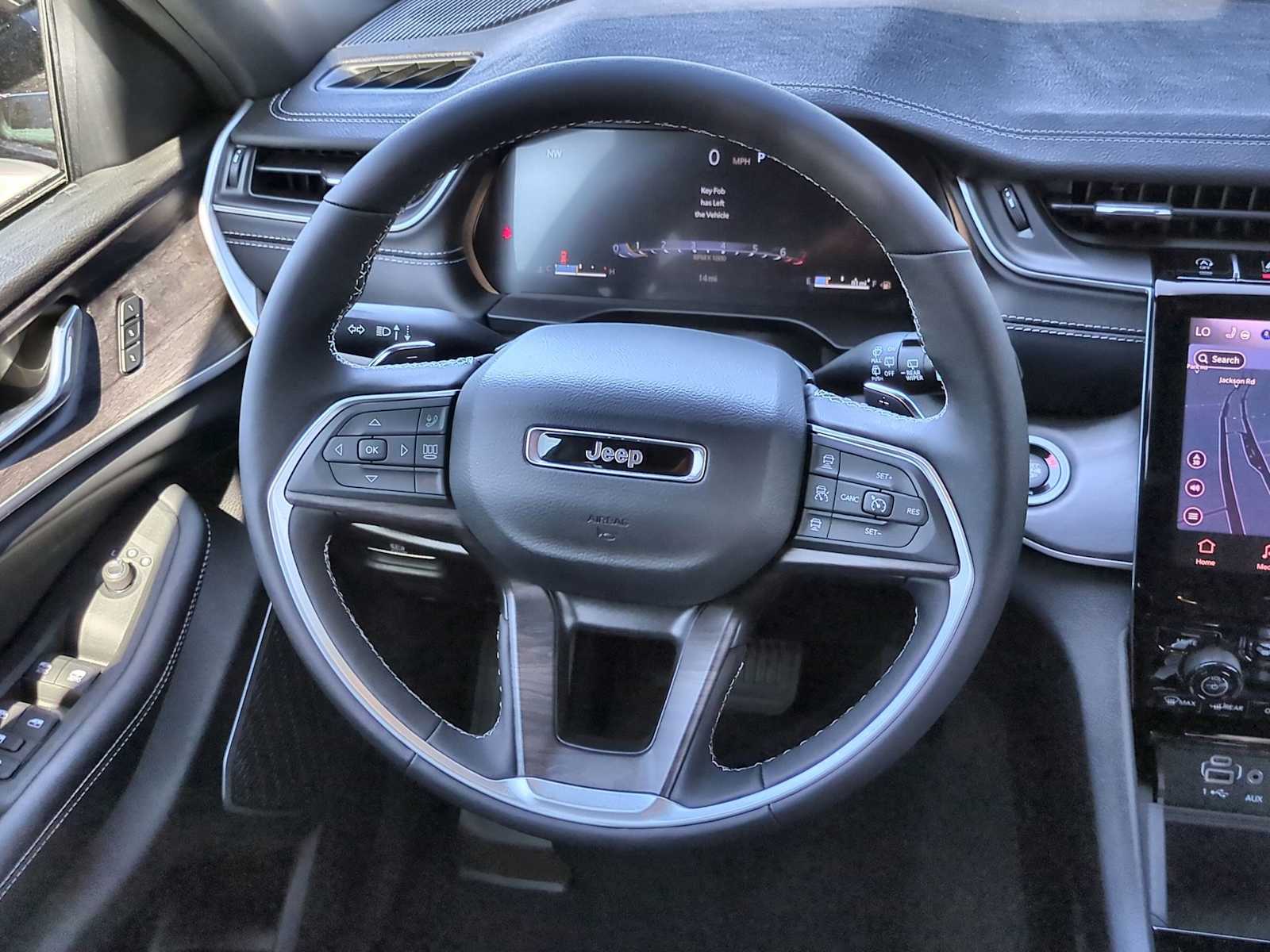 Thumbnail: 2025 Jeep Grand Cherokee - 25