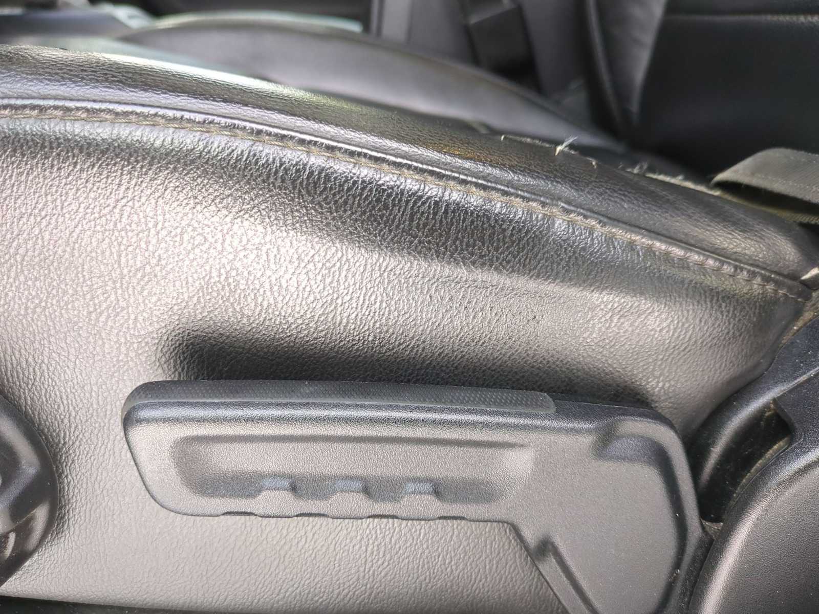 Thumbnail: 2021 Jeep Wrangler - 17