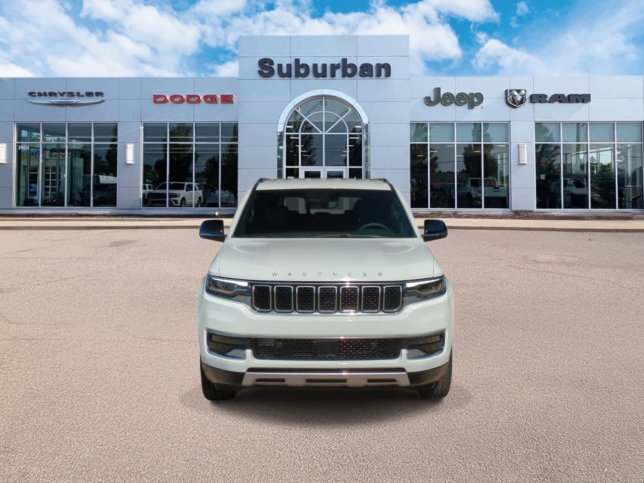 2024 Jeep Wagoneer L Series II photo 3