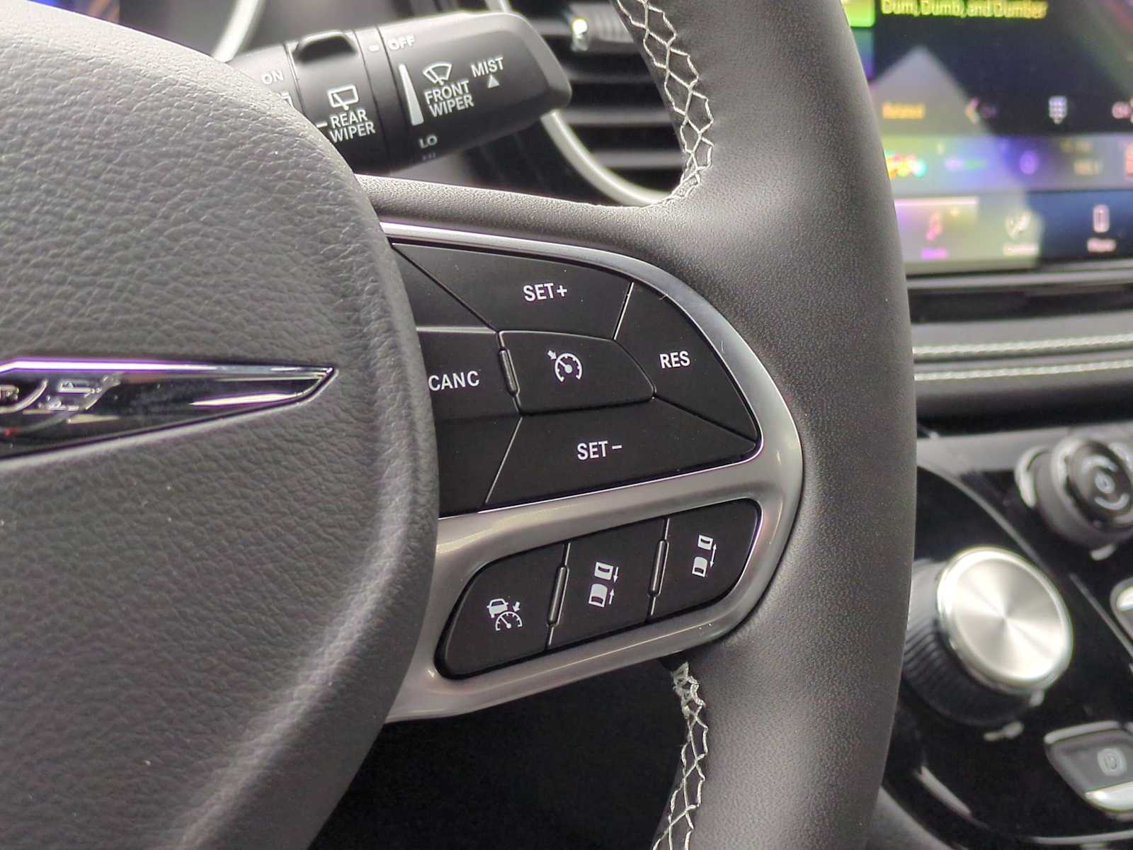 Thumbnail: 2026 Chrysler Pacifica - 24