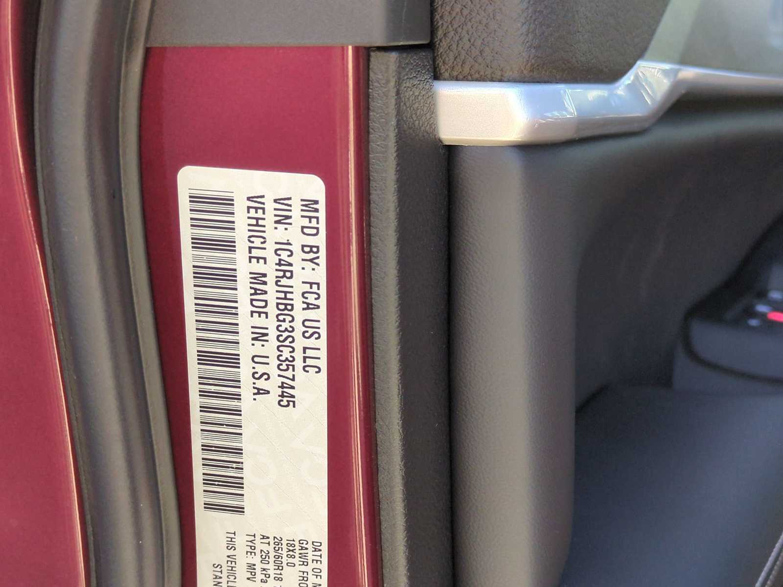 Thumbnail: 2025 Jeep Grand Cherokee - 35