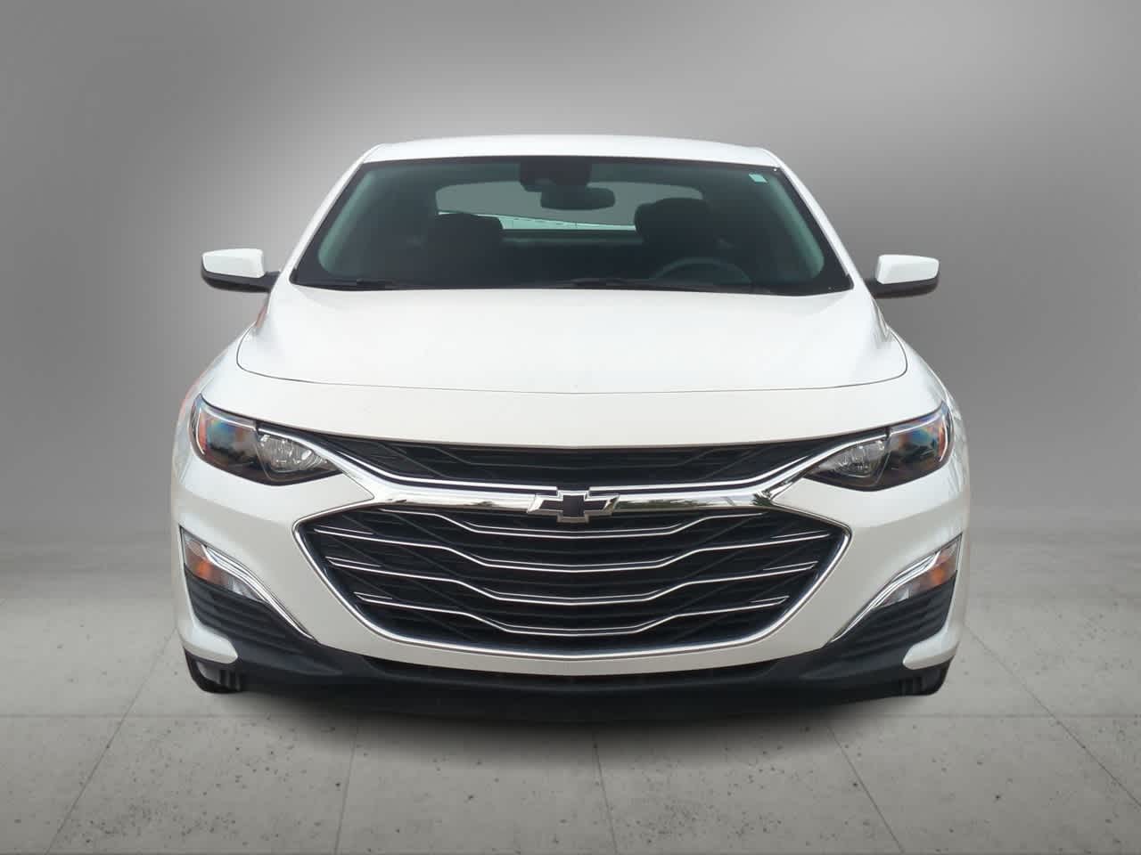 Thumbnail: 2024 Chevrolet Malibu - 3