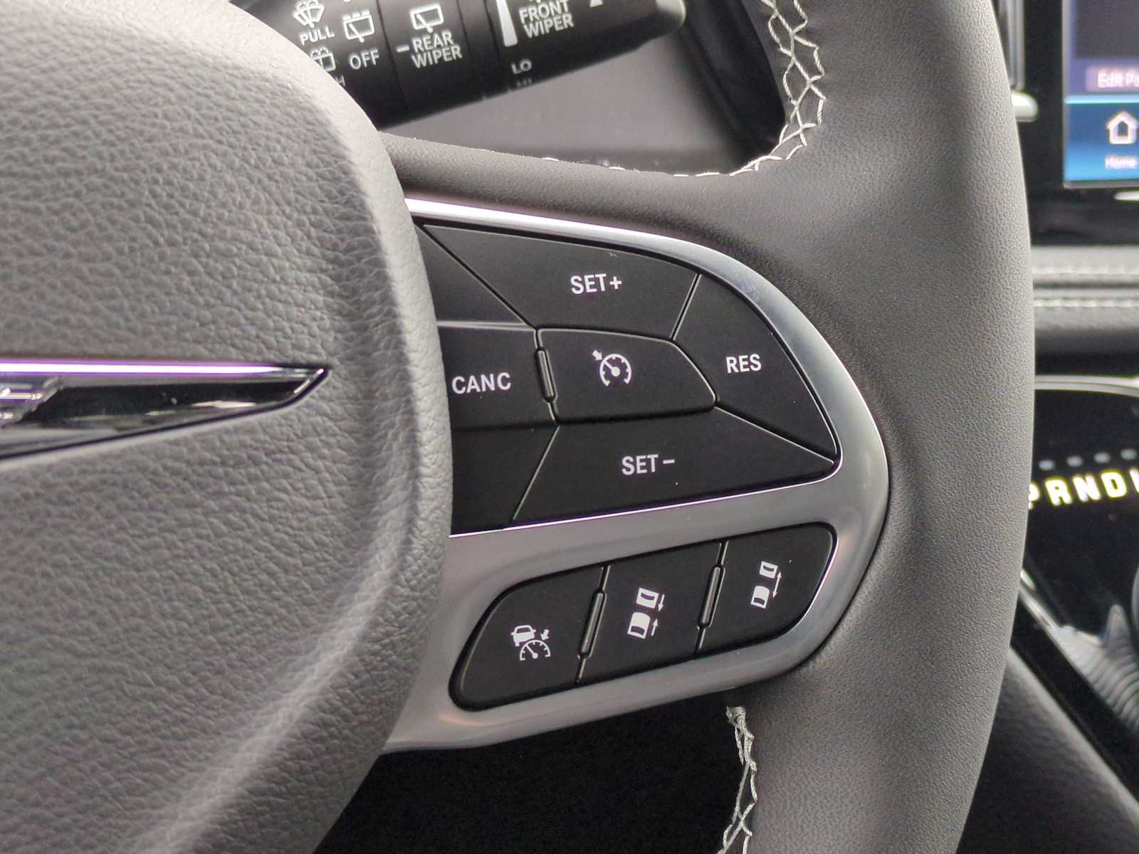 Thumbnail: 2026 Chrysler Pacifica - 24