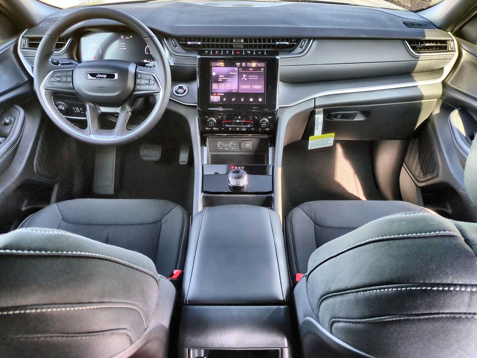 Thumbnail: 2025 Jeep Grand Cherokee - 15