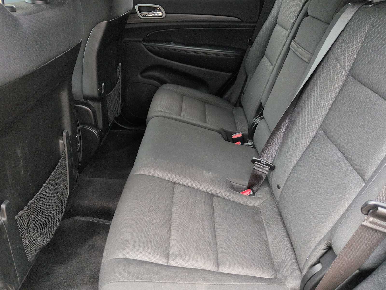 Thumbnail: 2019 Jeep Grand Cherokee - 19