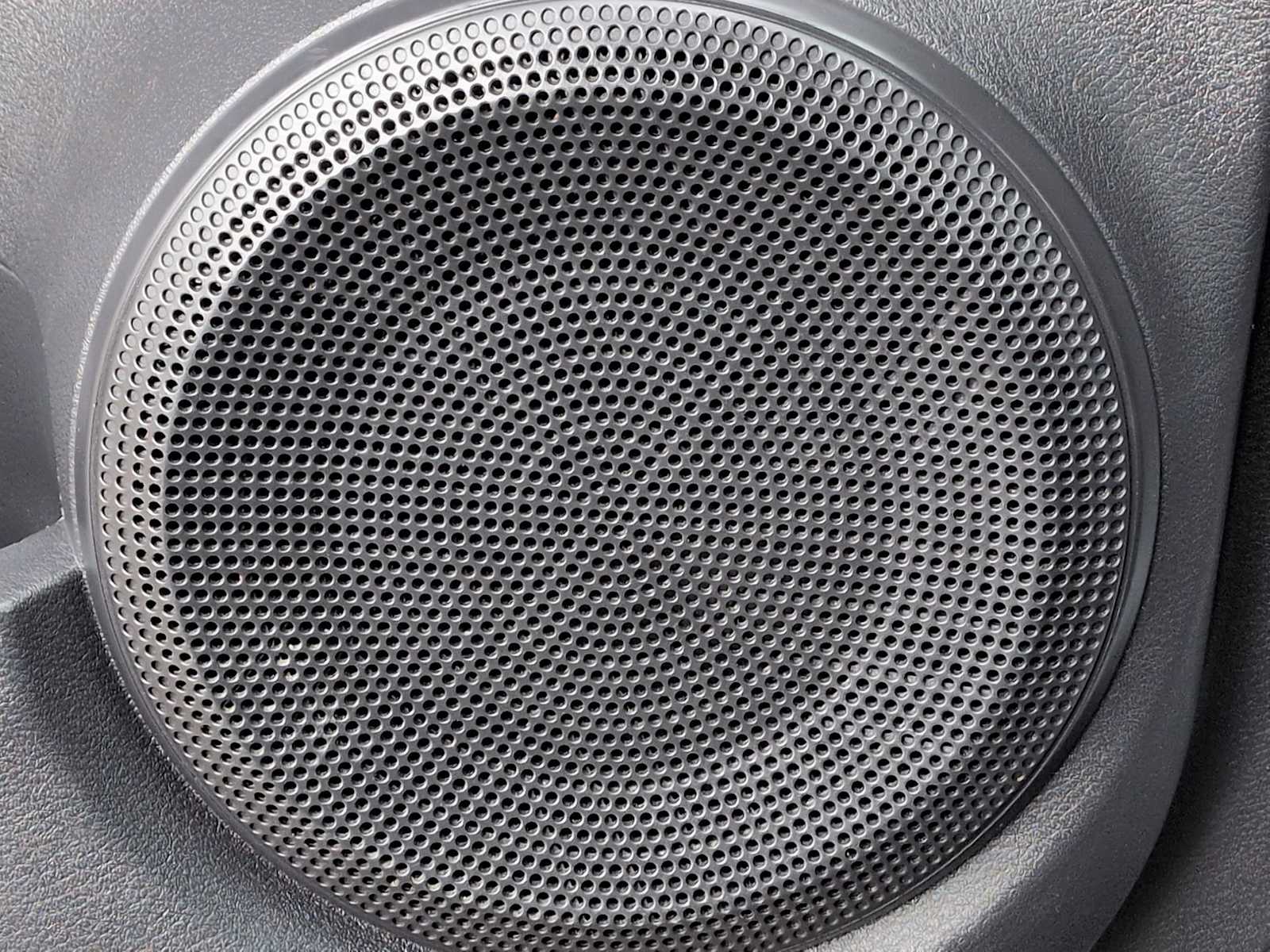 Thumbnail: 2023 Nissan Kicks - 28