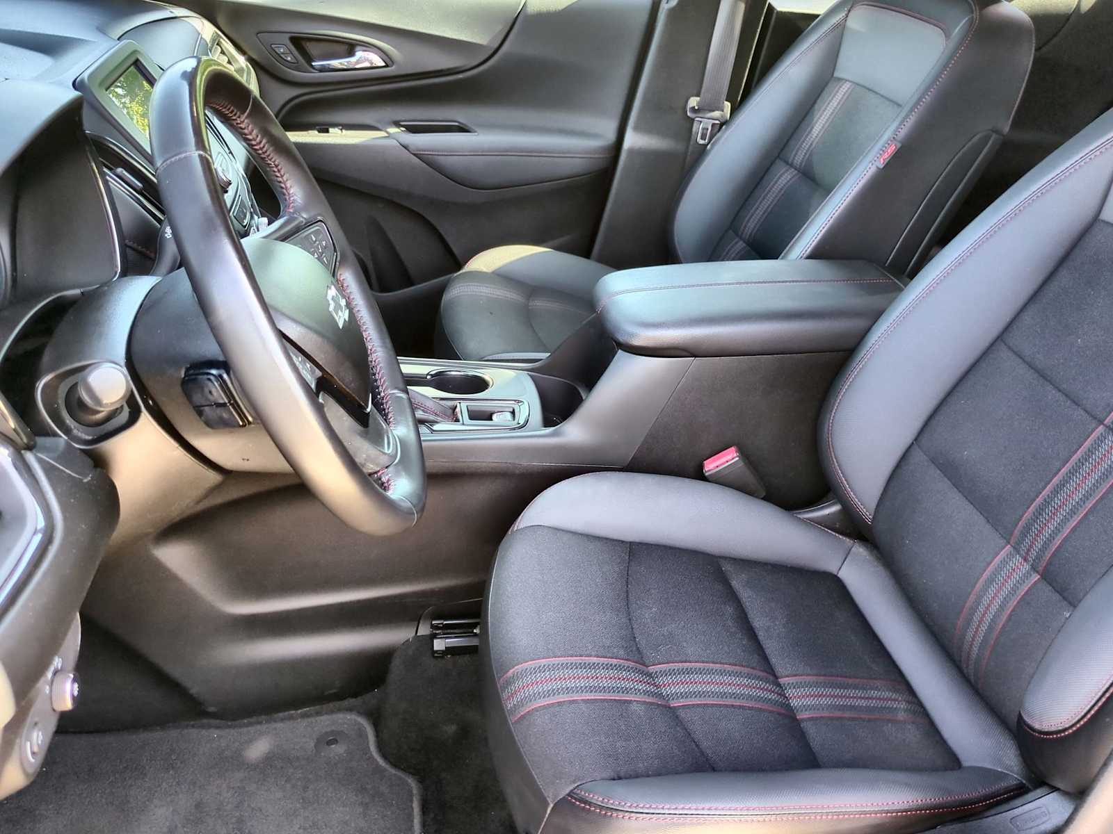 Thumbnail: 2022 Chevrolet Equinox - 17