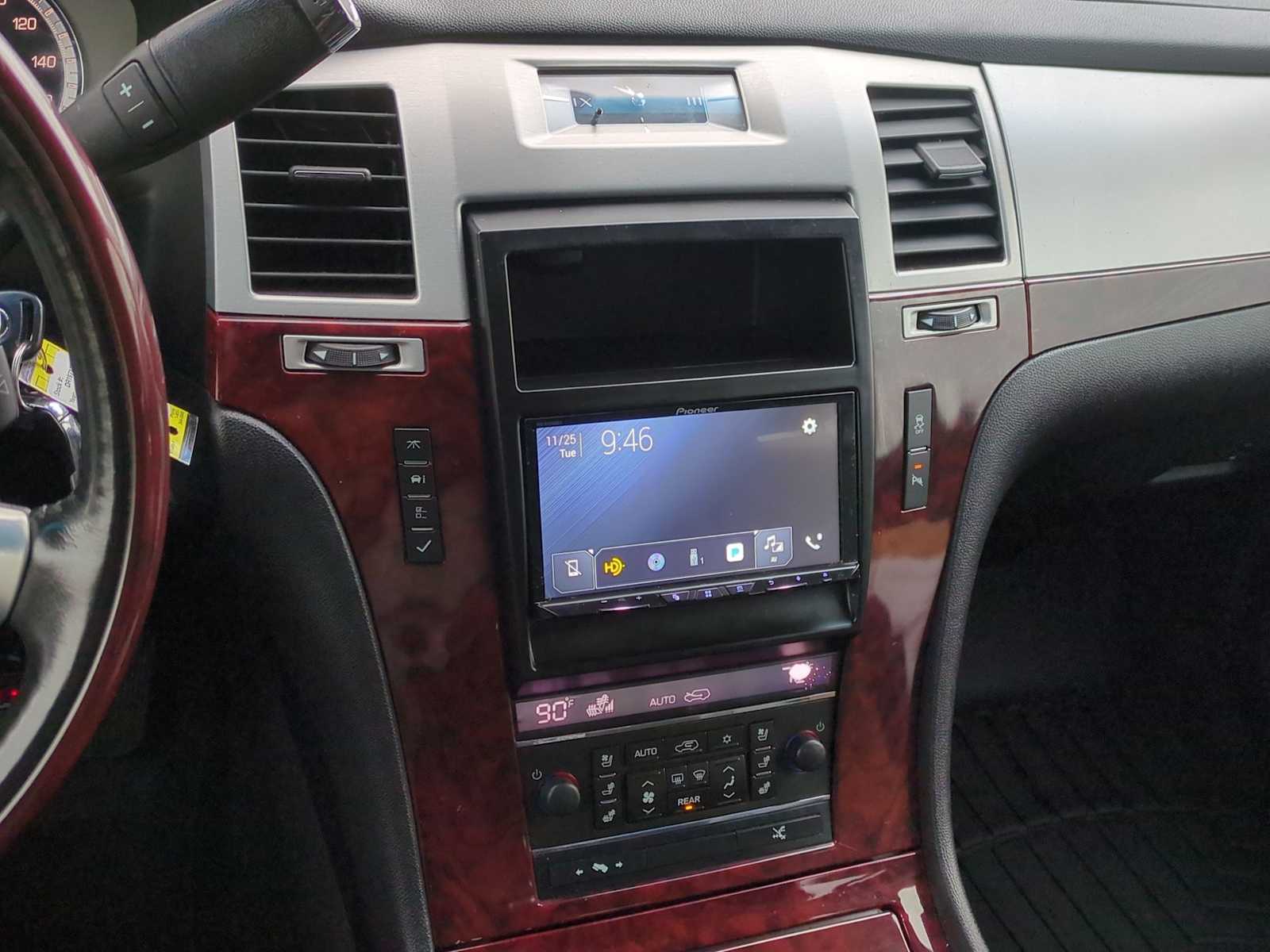 Thumbnail: 2013 Cadillac Escalade - 29