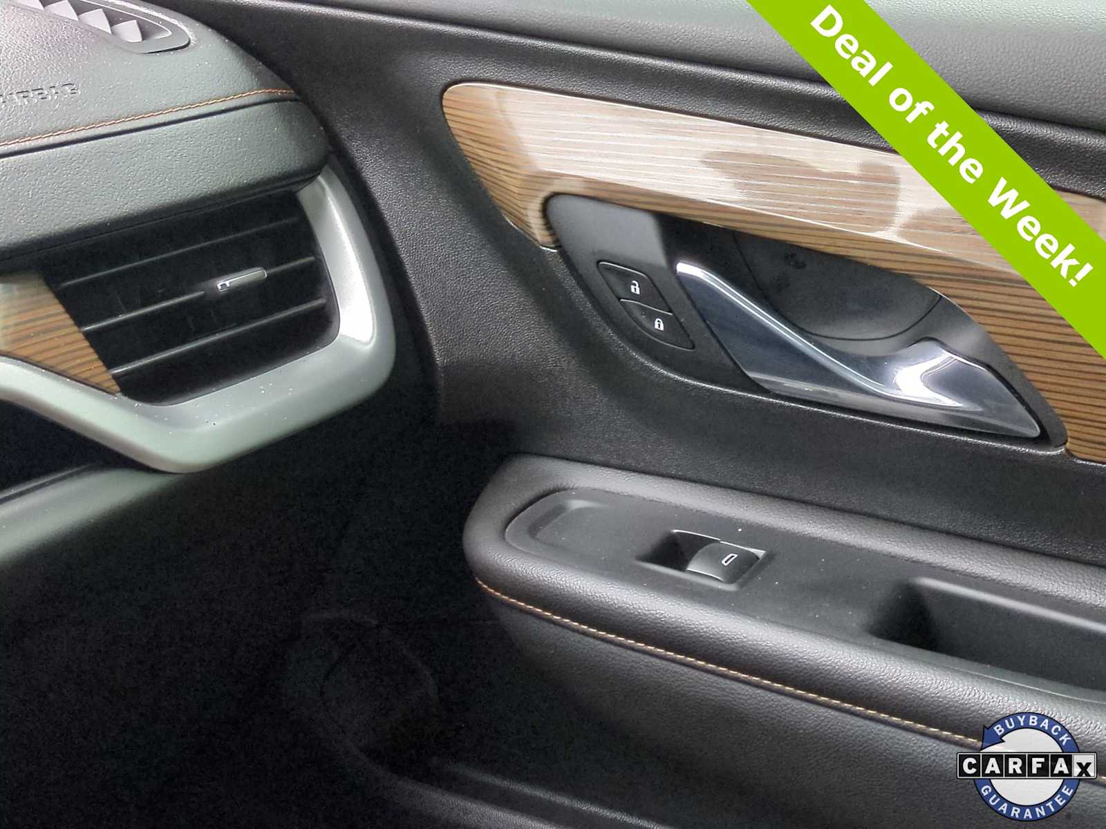 Thumbnail: 2021 GMC Terrain - 36