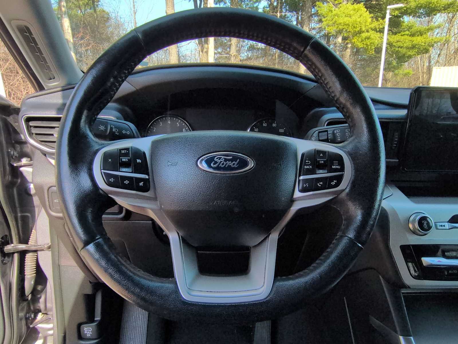 Thumbnail: 2022 Ford Explorer - 22