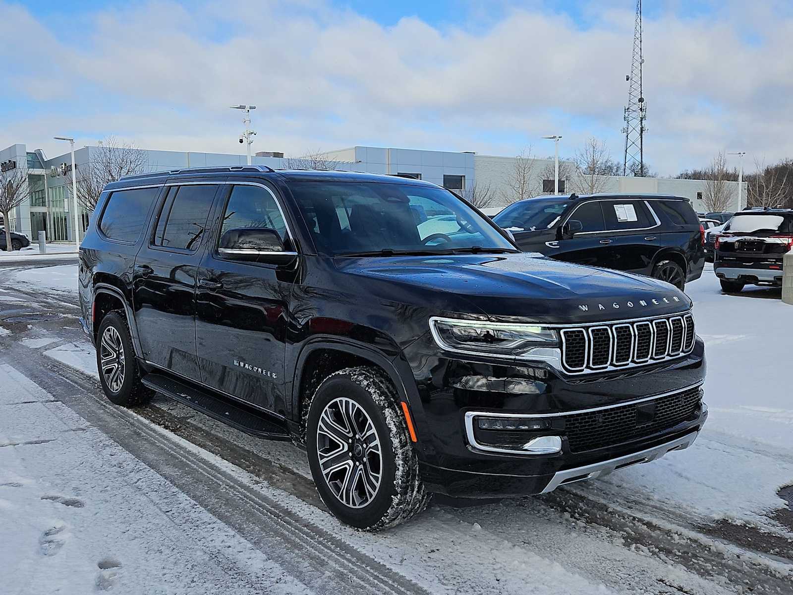 Thumbnail: 2025 Jeep Wagoneer - 16