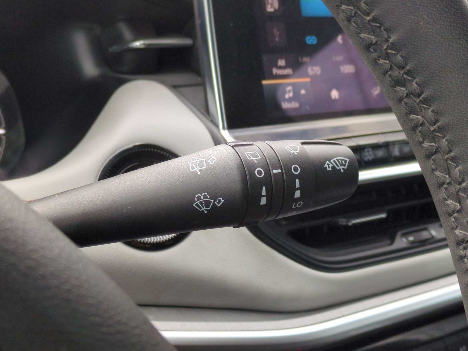 Thumbnail: 2025 Jeep Compass - 24