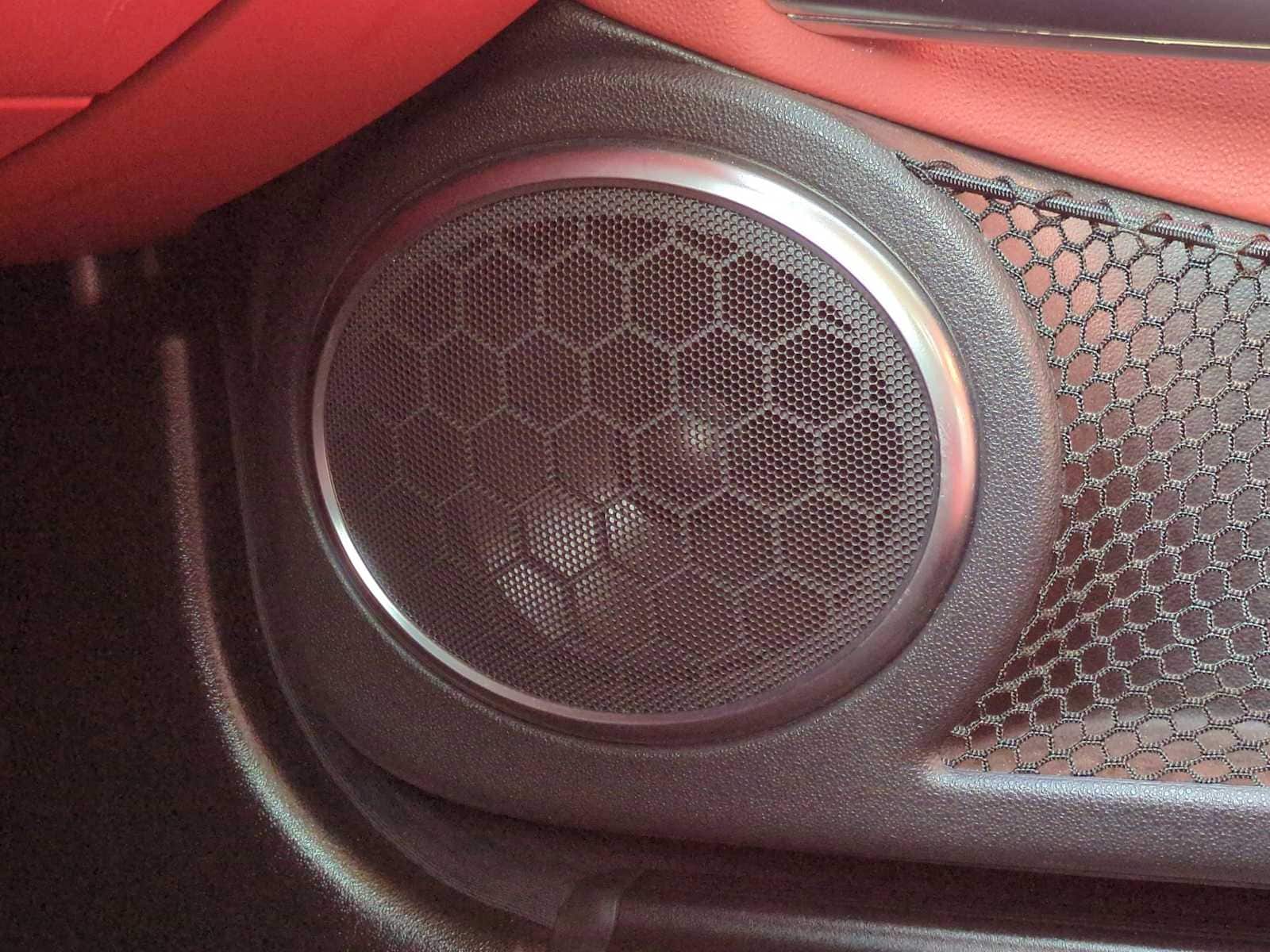 Thumbnail: 2007 Chrysler Crossfire - 24