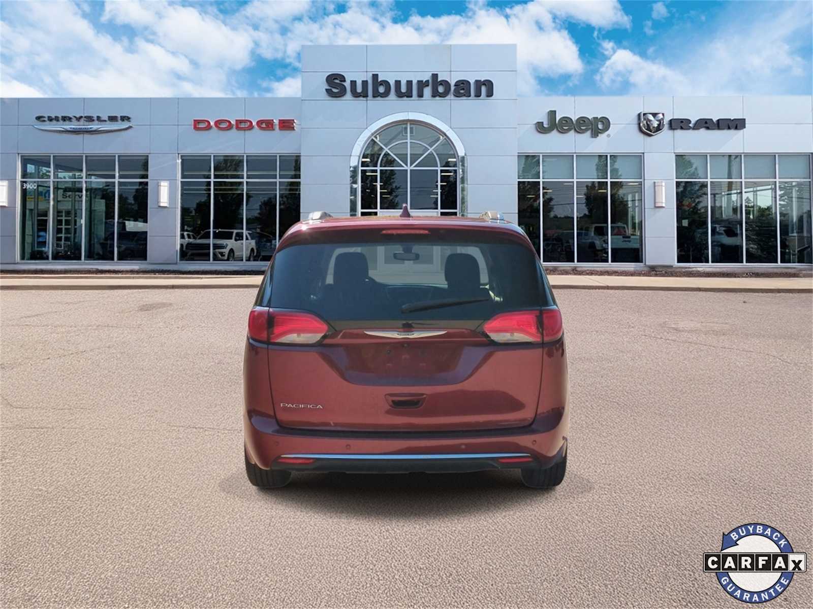 Thumbnail: 2019 Chrysler Pacifica - 7