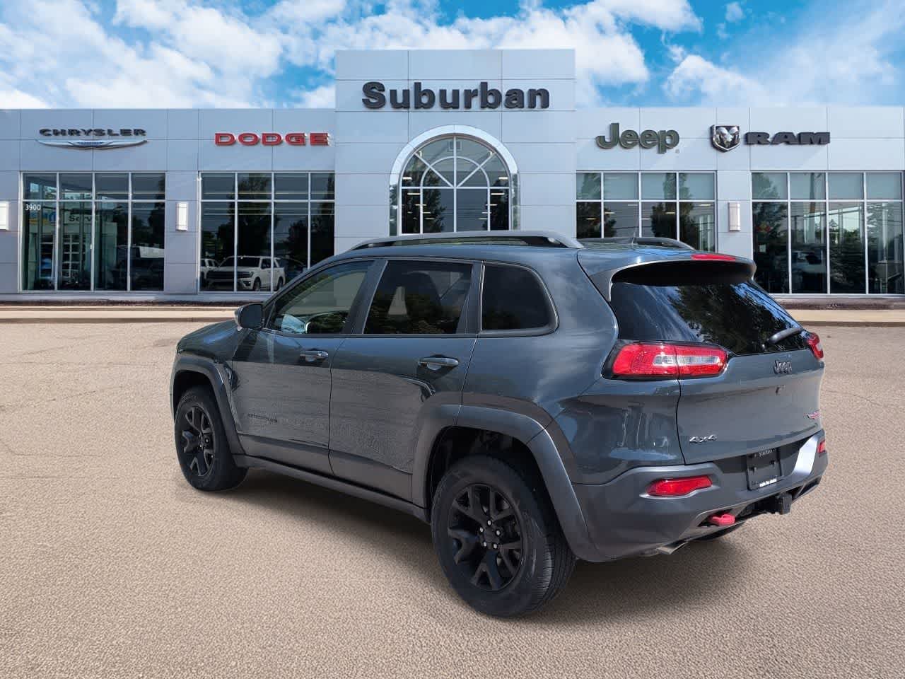 Thumbnail: 2017 Jeep Cherokee - 6