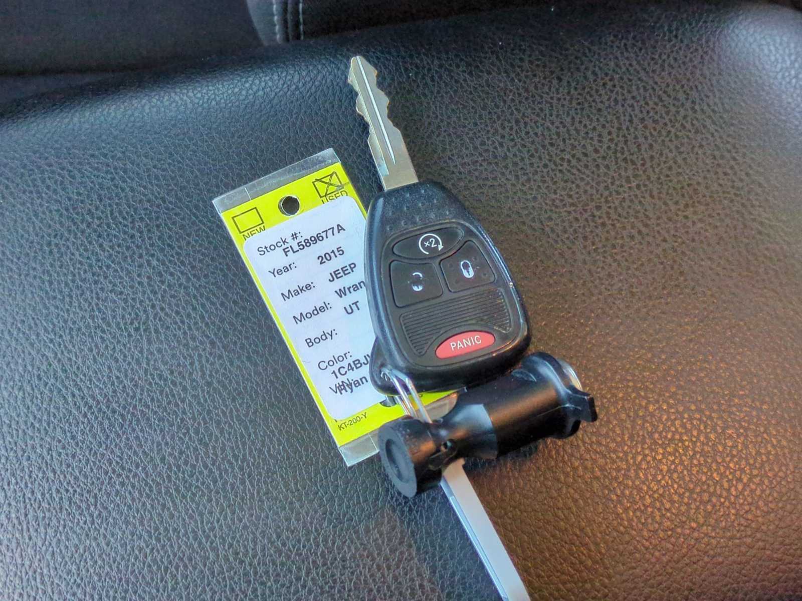 Thumbnail: 2015 Jeep Wrangler - 34