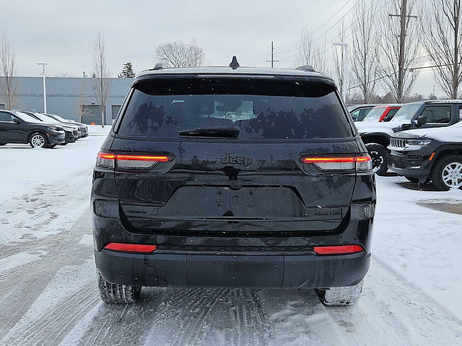 Thumbnail: 2025 Jeep Grand Cherokee L - 13