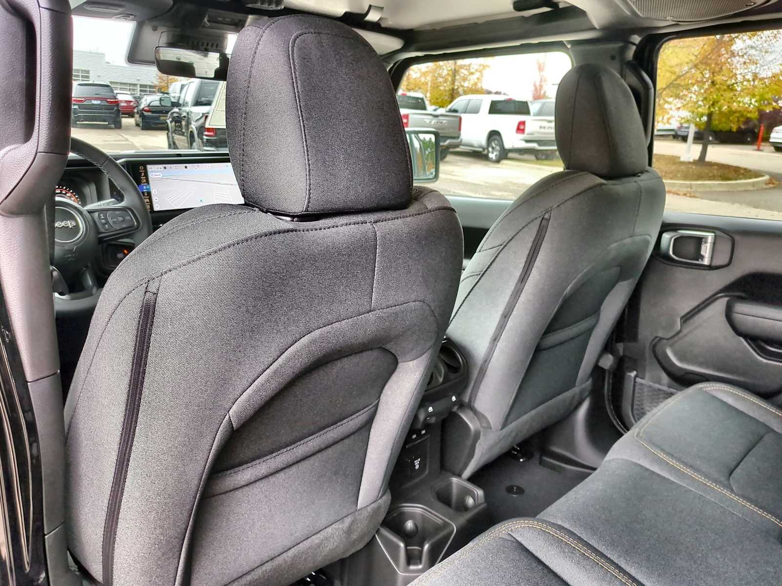 Thumbnail: 2025 Jeep Gladiator - 18