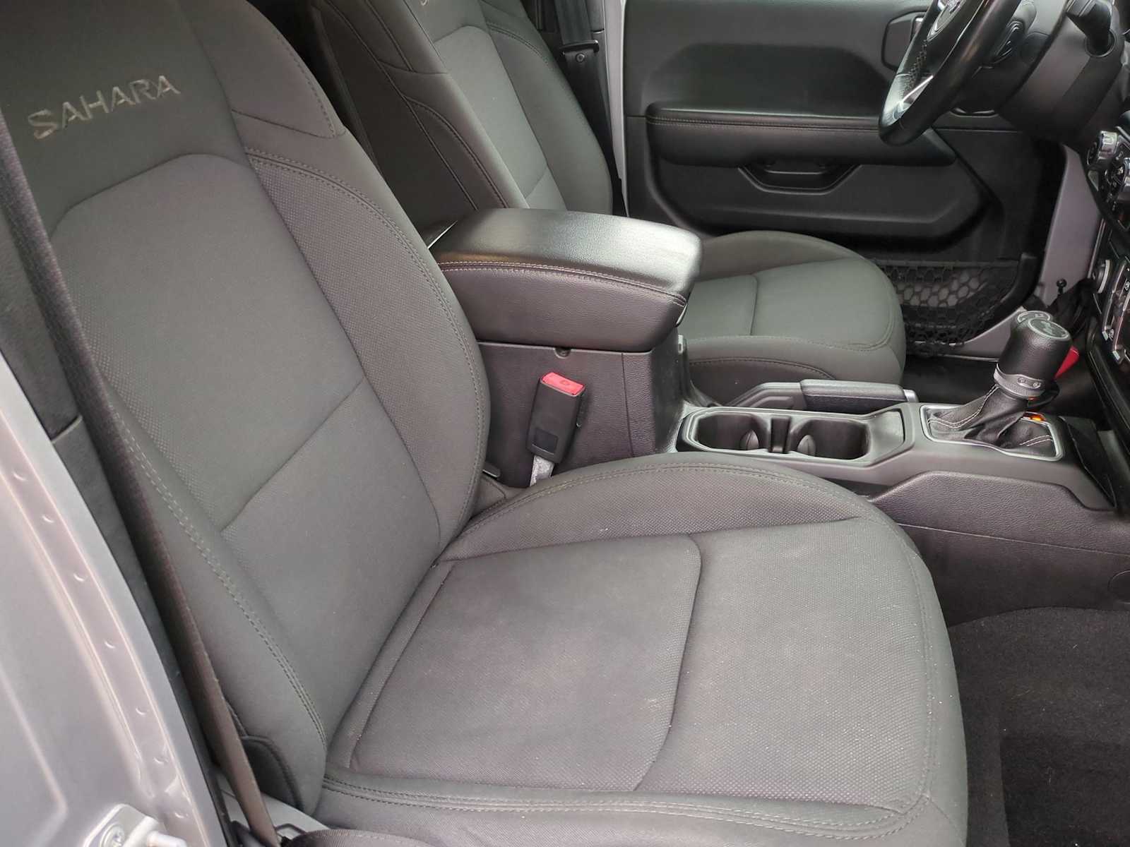 Thumbnail: 2021 Jeep Wrangler - 21