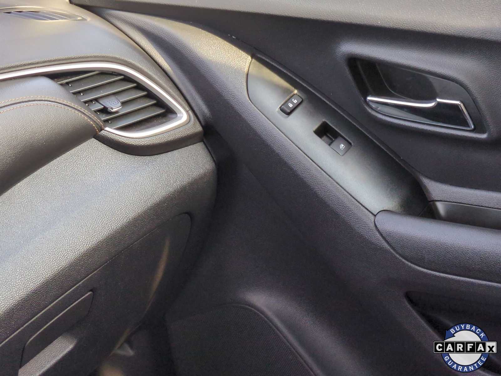 Thumbnail: 2019 Chevrolet Trax - 37