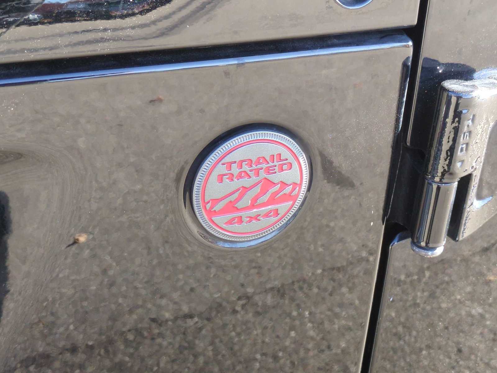 Thumbnail: 2018 Jeep Wrangler - 13