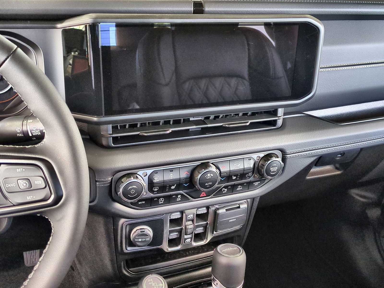 Thumbnail: 2025 Jeep Gladiator - 27