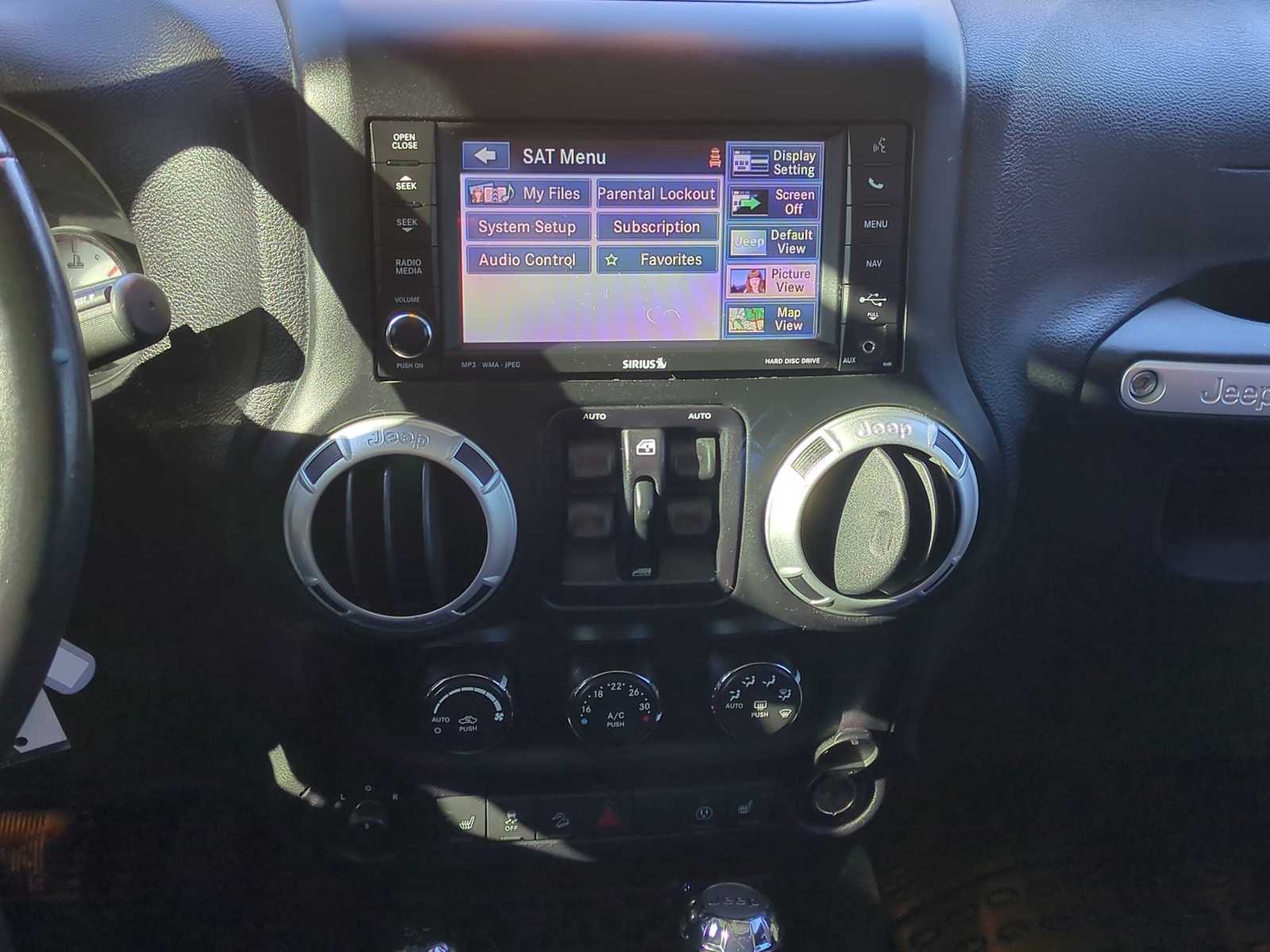 Thumbnail: 2015 Jeep Wrangler - 27