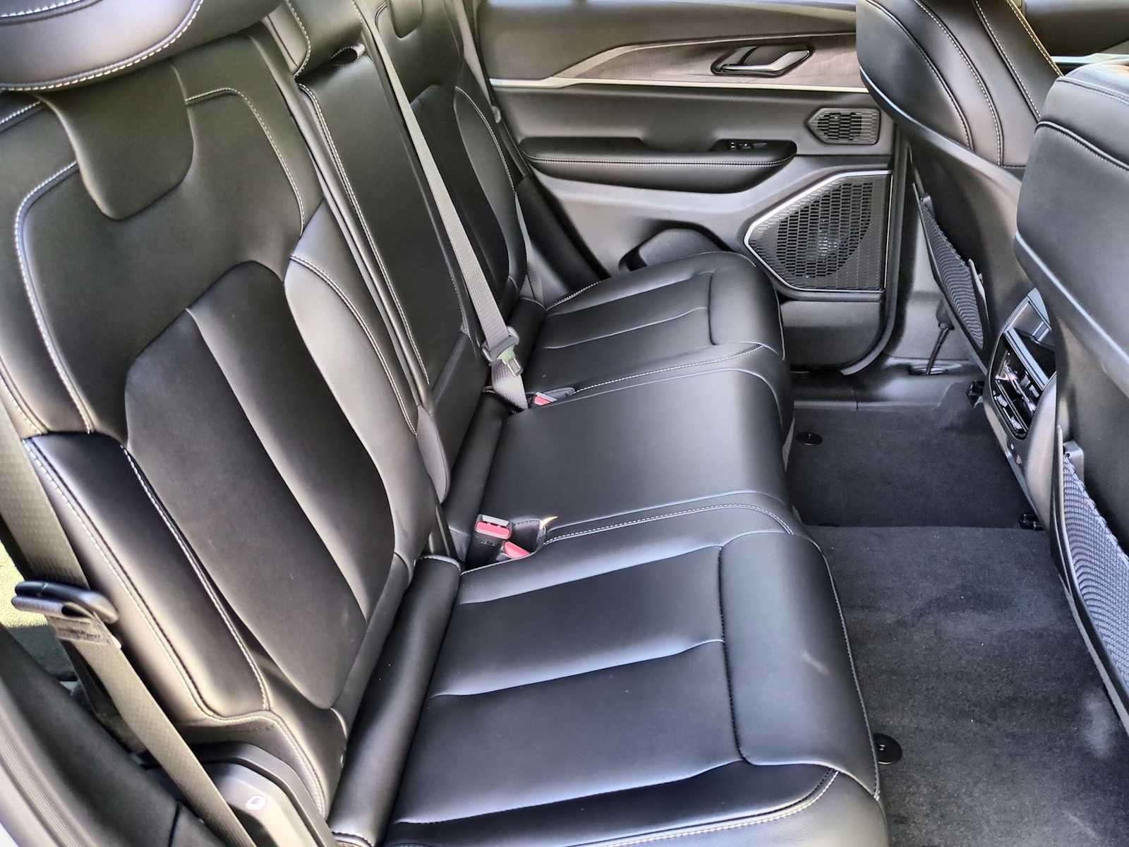 Thumbnail: 2025 Jeep Grand Cherokee - 20