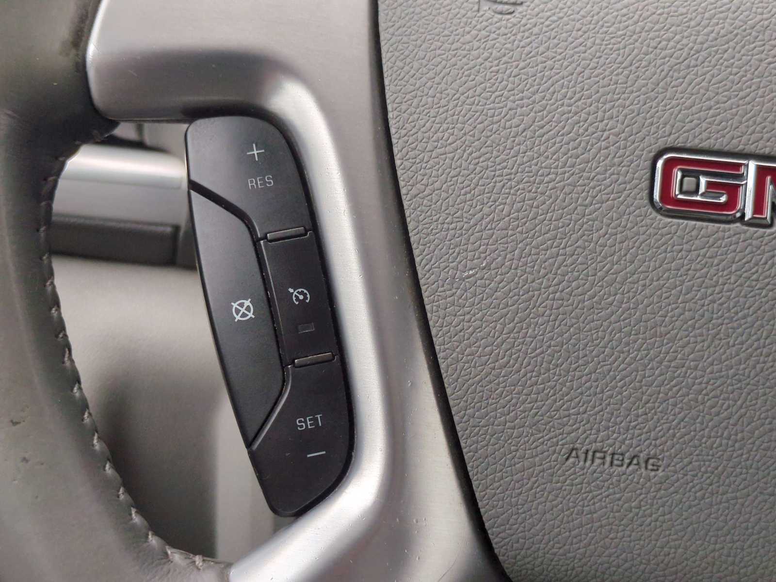 Thumbnail: 2014 GMC Acadia - 25