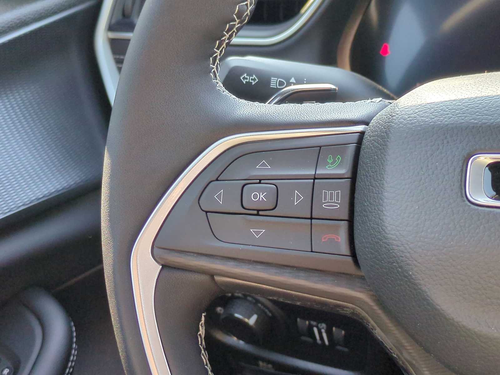 Thumbnail: 2025 Jeep Grand Cherokee L - 25