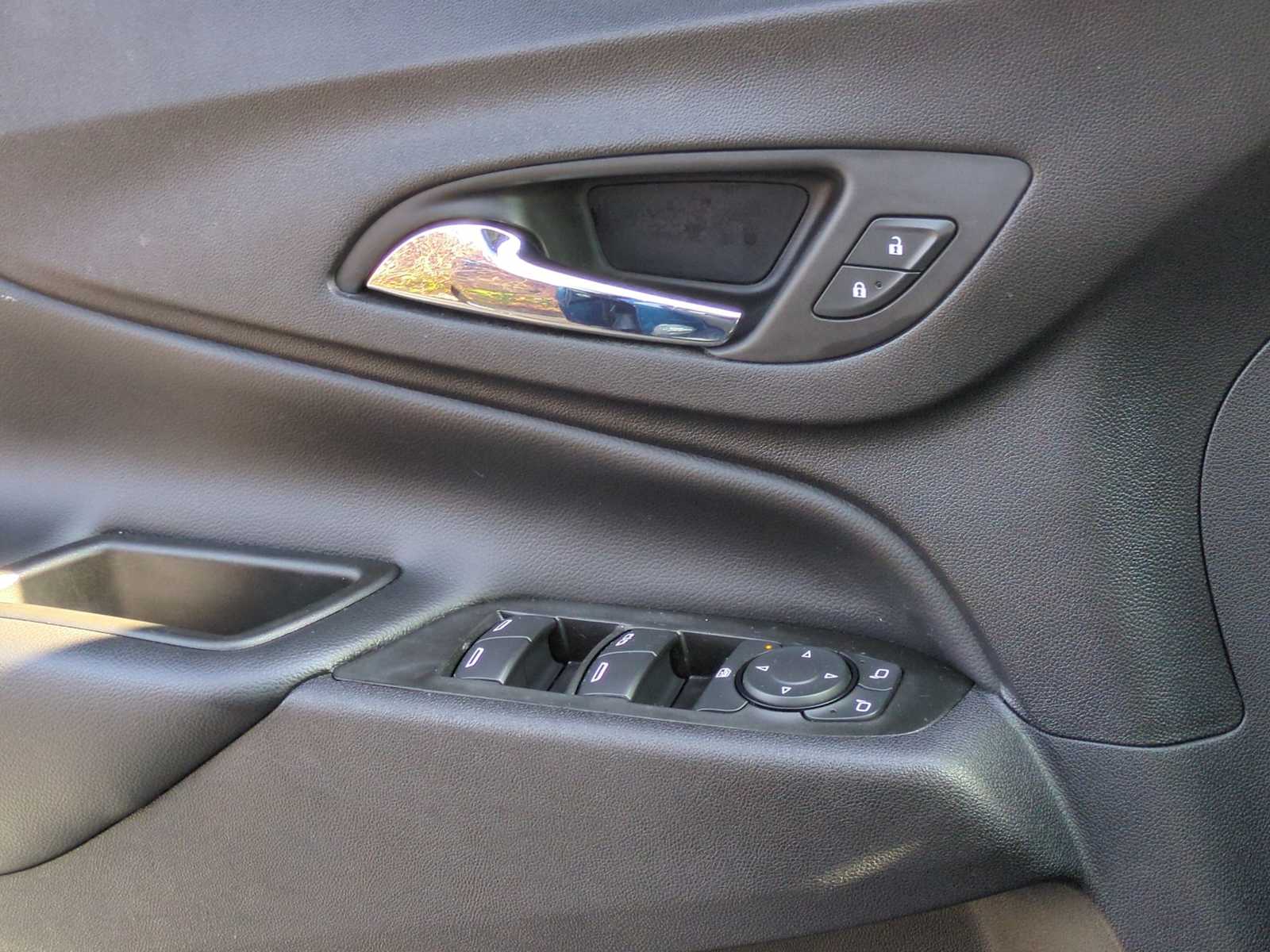 Thumbnail: 2020 Chevrolet Equinox - 36