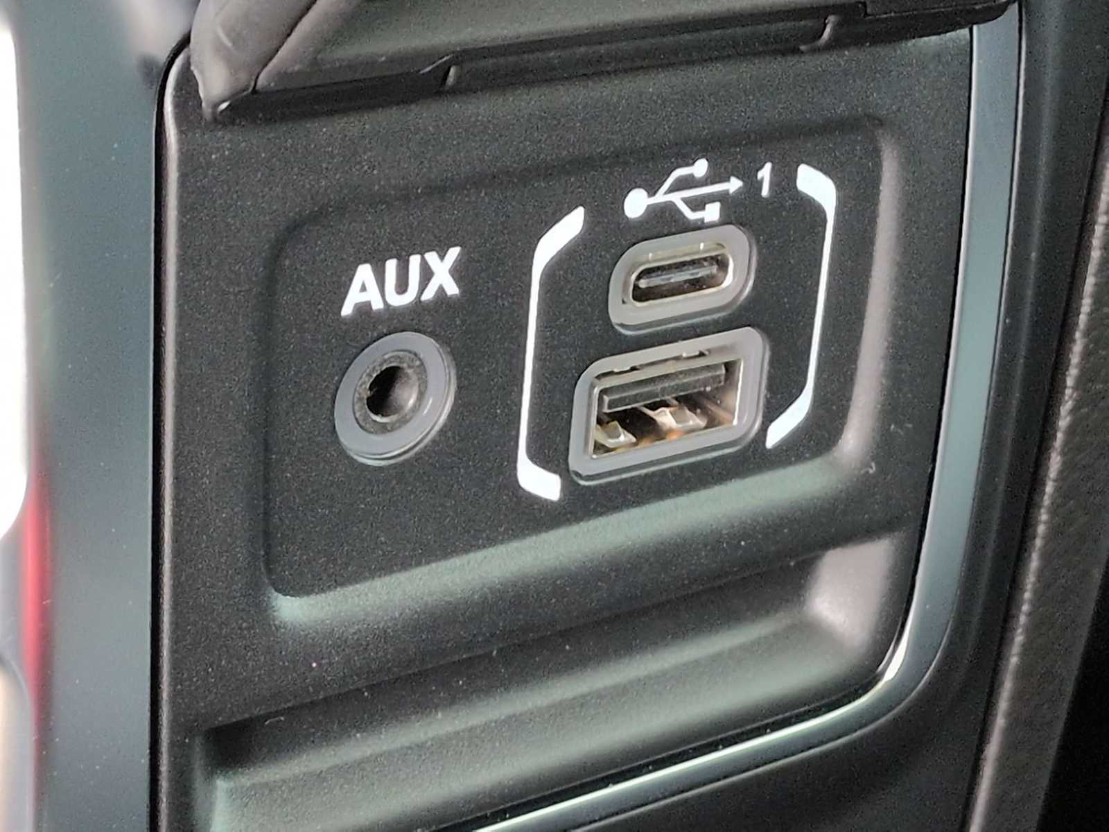 Thumbnail: 2025 Jeep Wrangler - 30