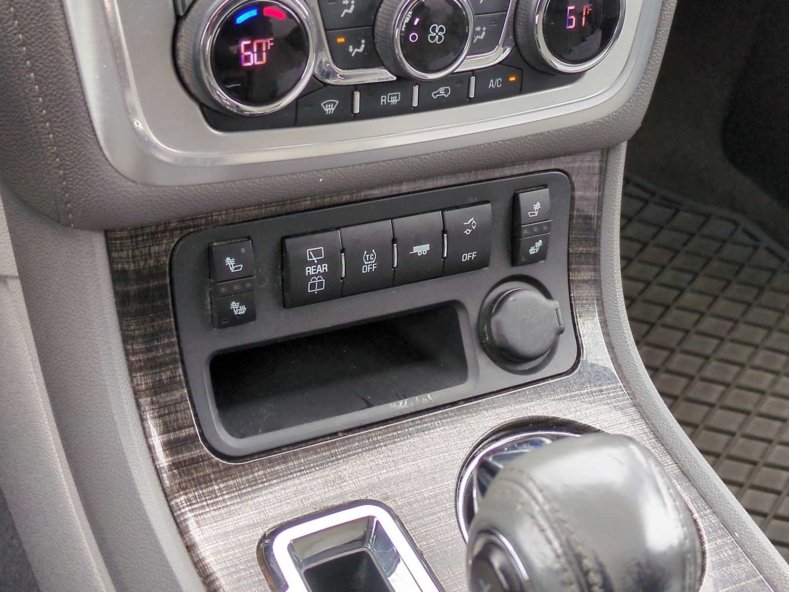 Thumbnail: 2014 GMC Acadia - 33