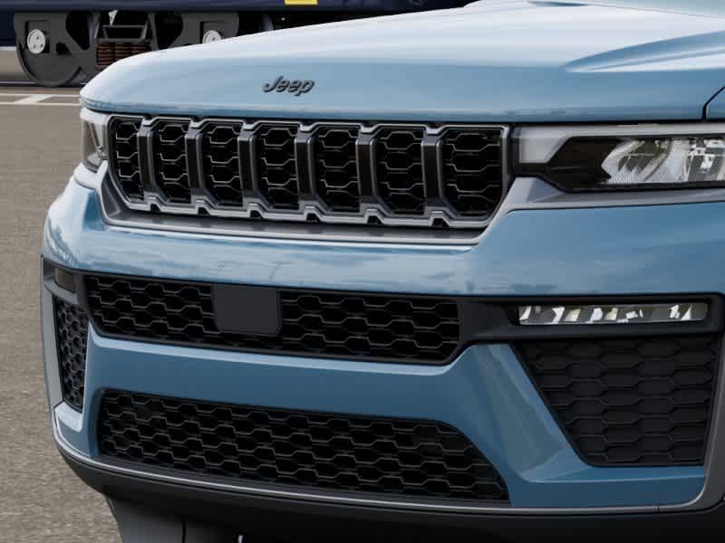Thumbnail: 2026 Jeep Grand Cherokee - 11