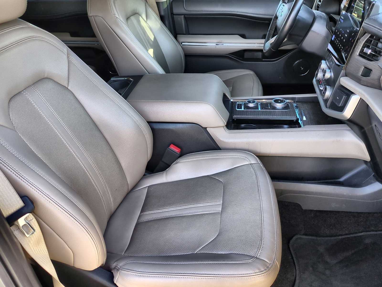 Thumbnail: 2023 Ford Expedition MAX - 23