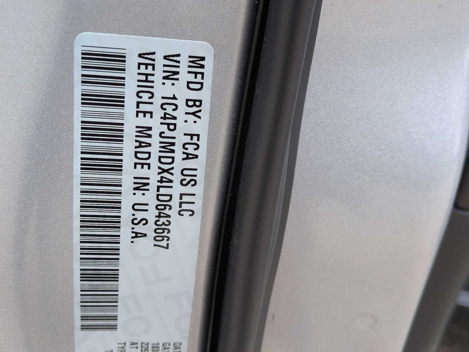 Thumbnail: 2020 Jeep Cherokee - 36