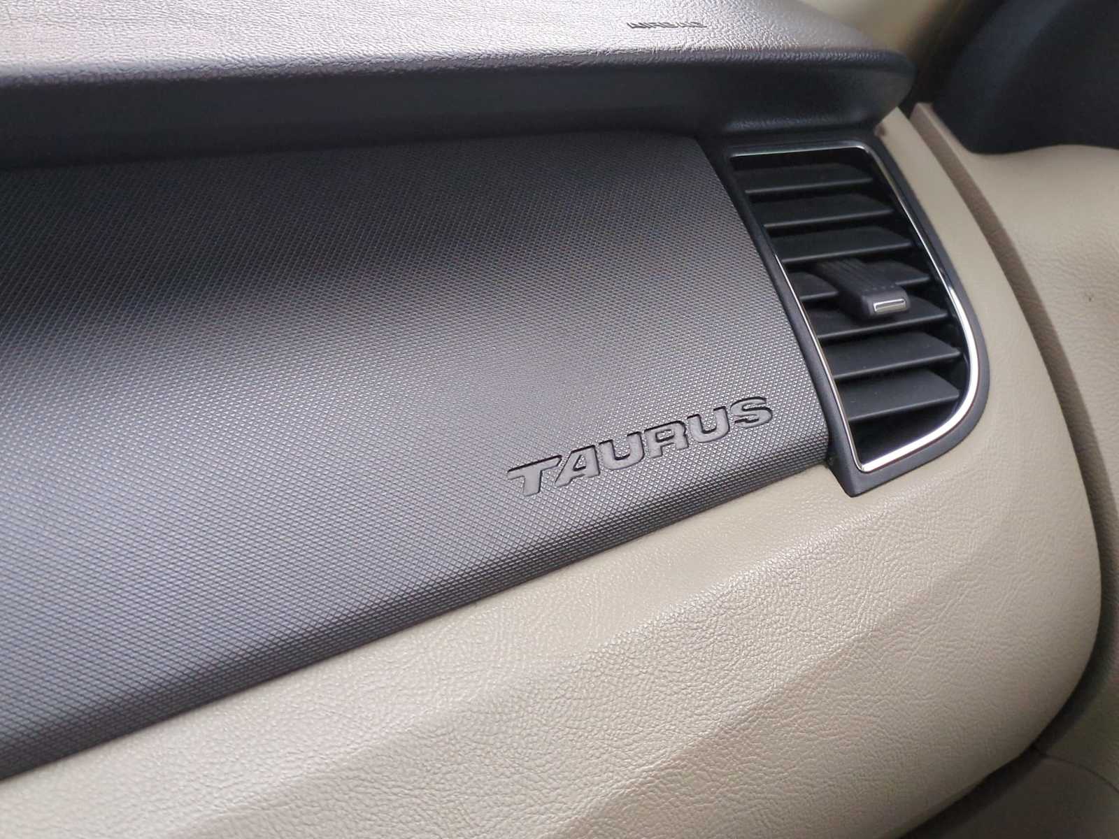 Thumbnail: 2017 Ford Taurus - 35