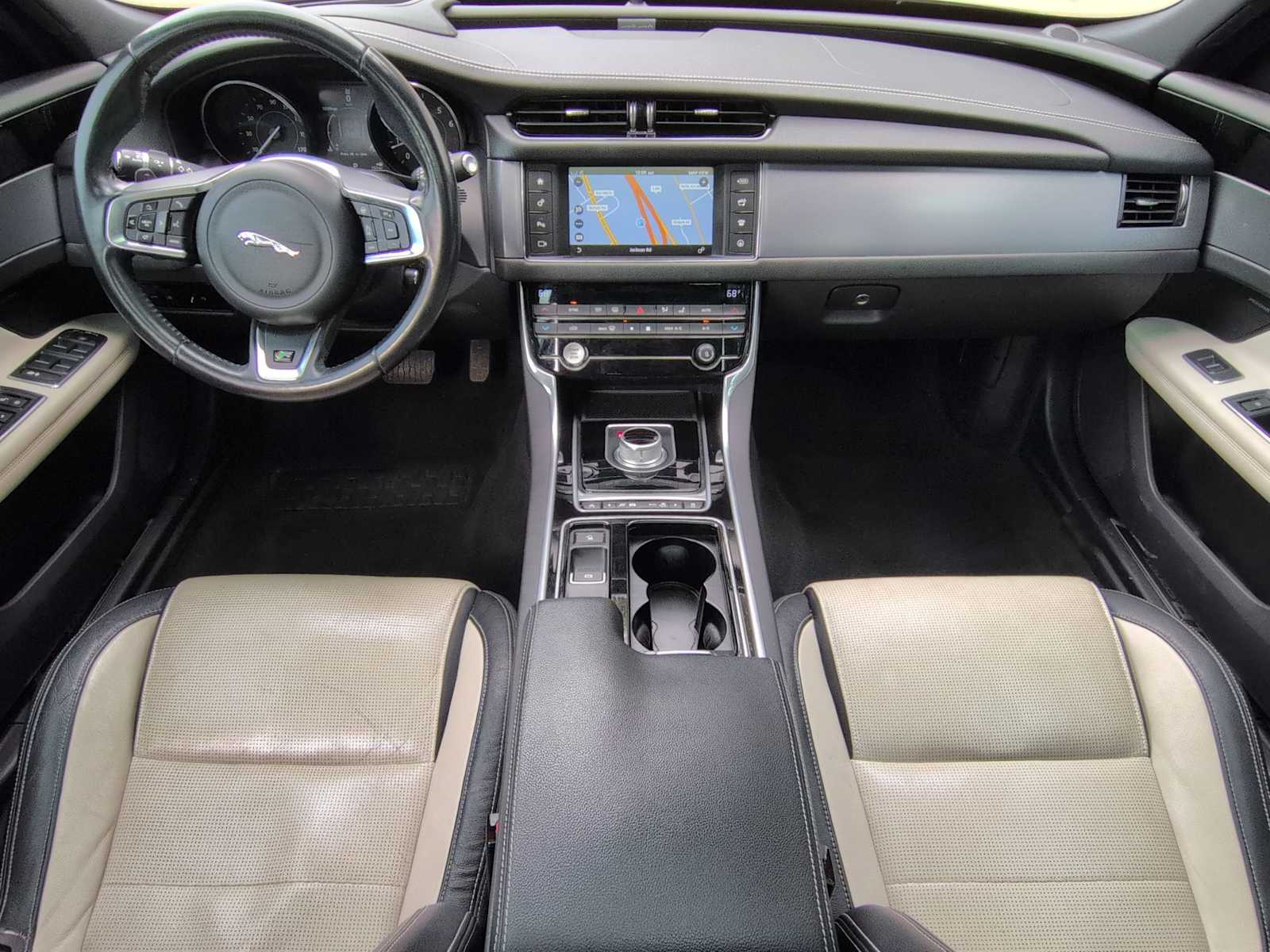 Thumbnail: 2016 Jaguar XF - 14