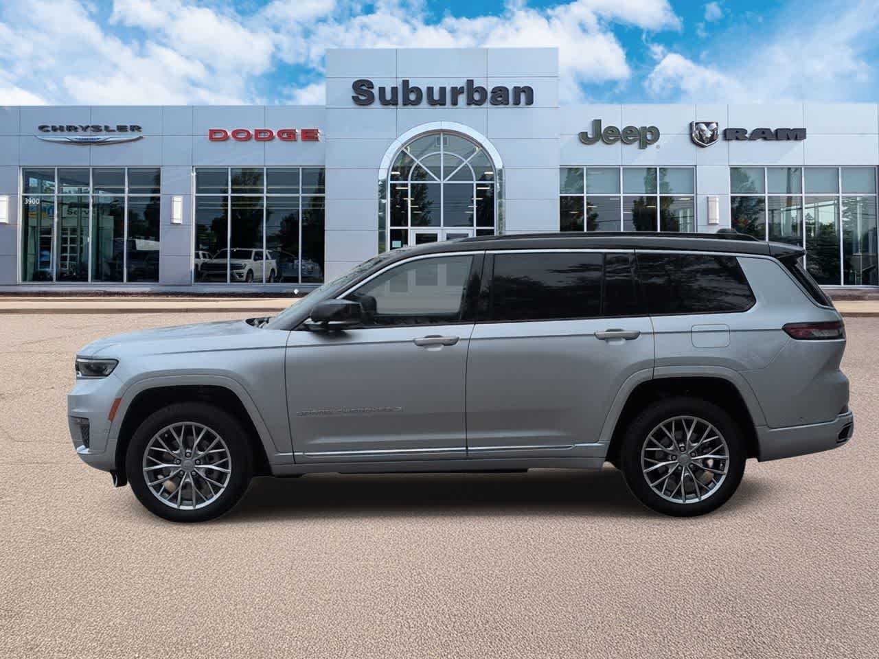 Thumbnail: 2024 Jeep Grand Cherokee L - 5