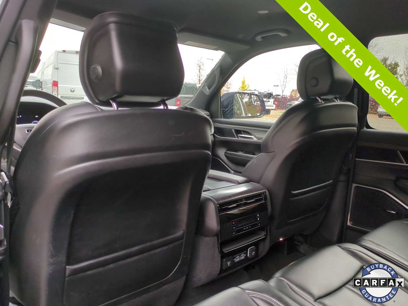 Thumbnail: 2024 Jeep Wagoneer - 18