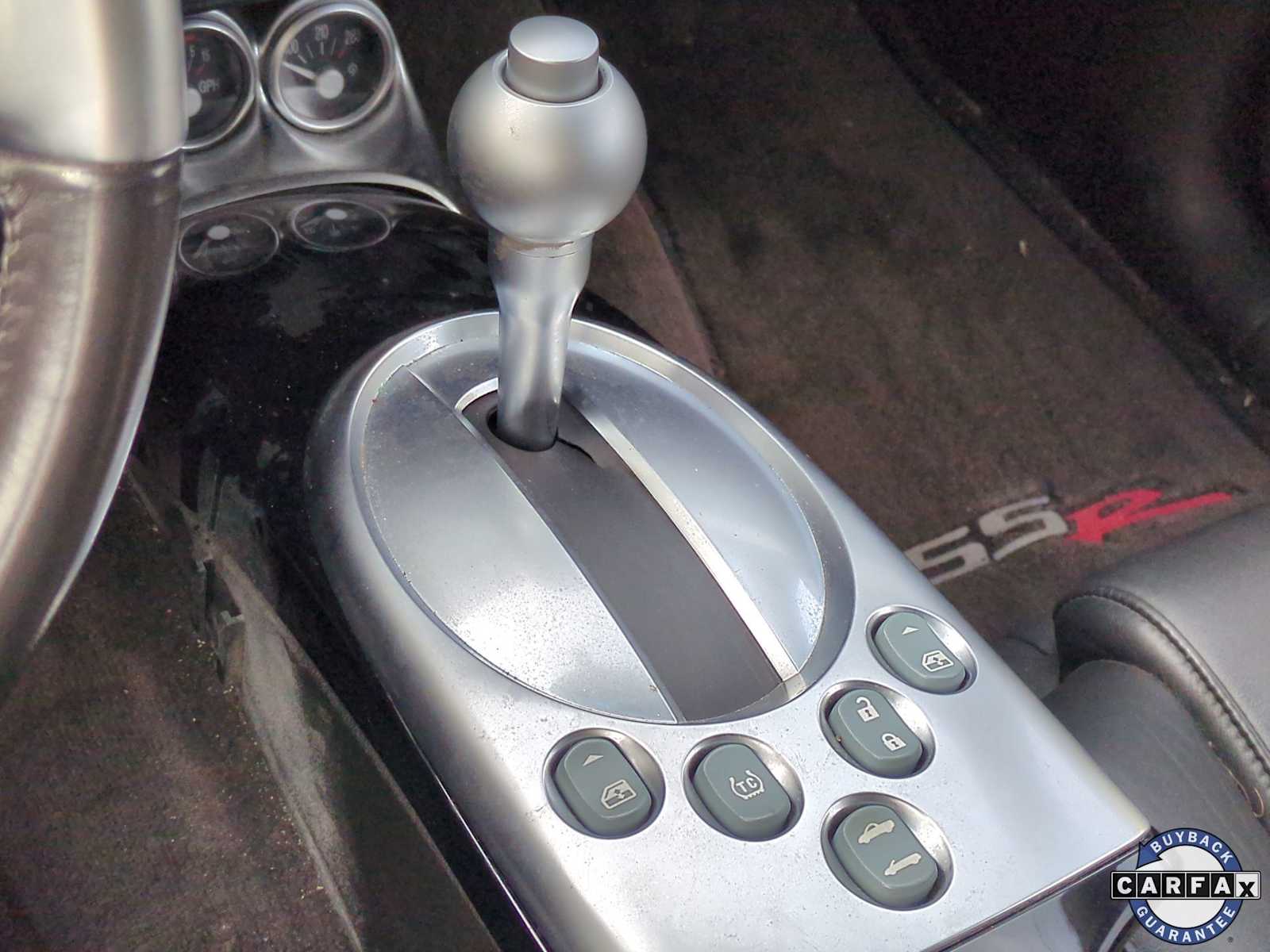 Thumbnail: 2005 Chevrolet SSR - 28