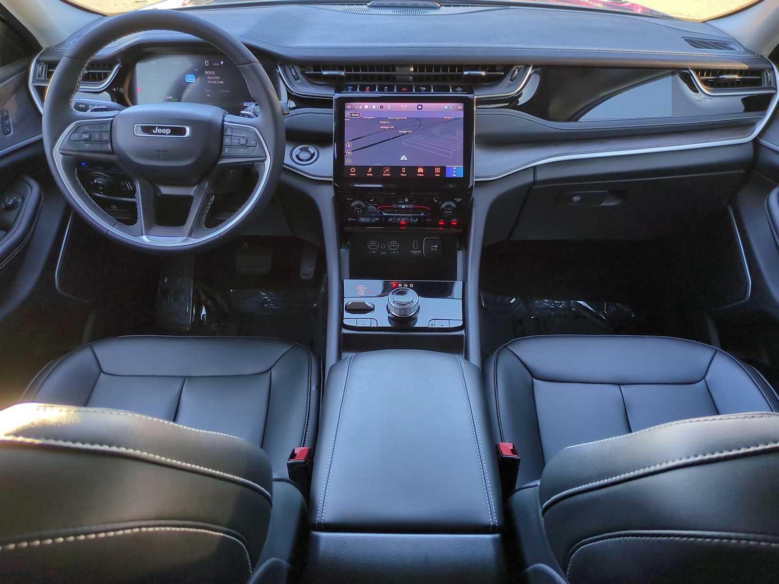 Thumbnail: 2024 Jeep Grand Cherokee - 16