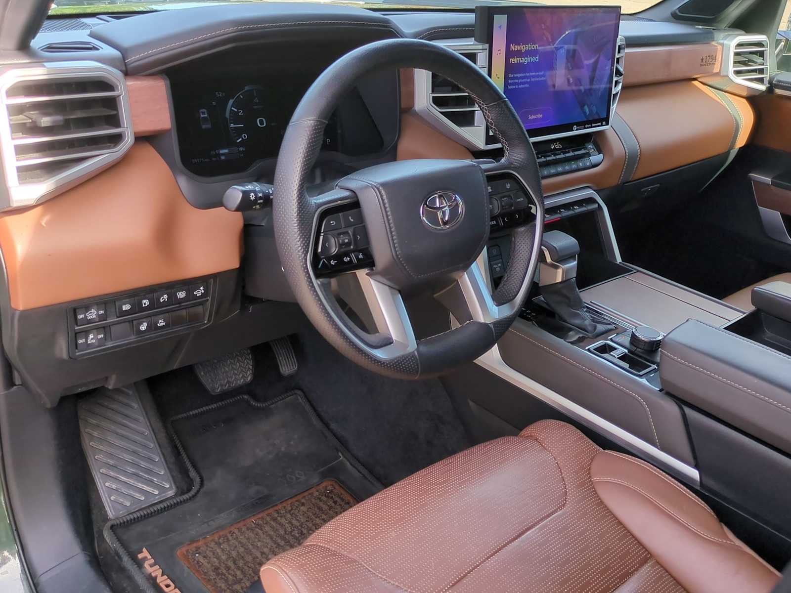 Thumbnail: 2022 Toyota Tundra - 10