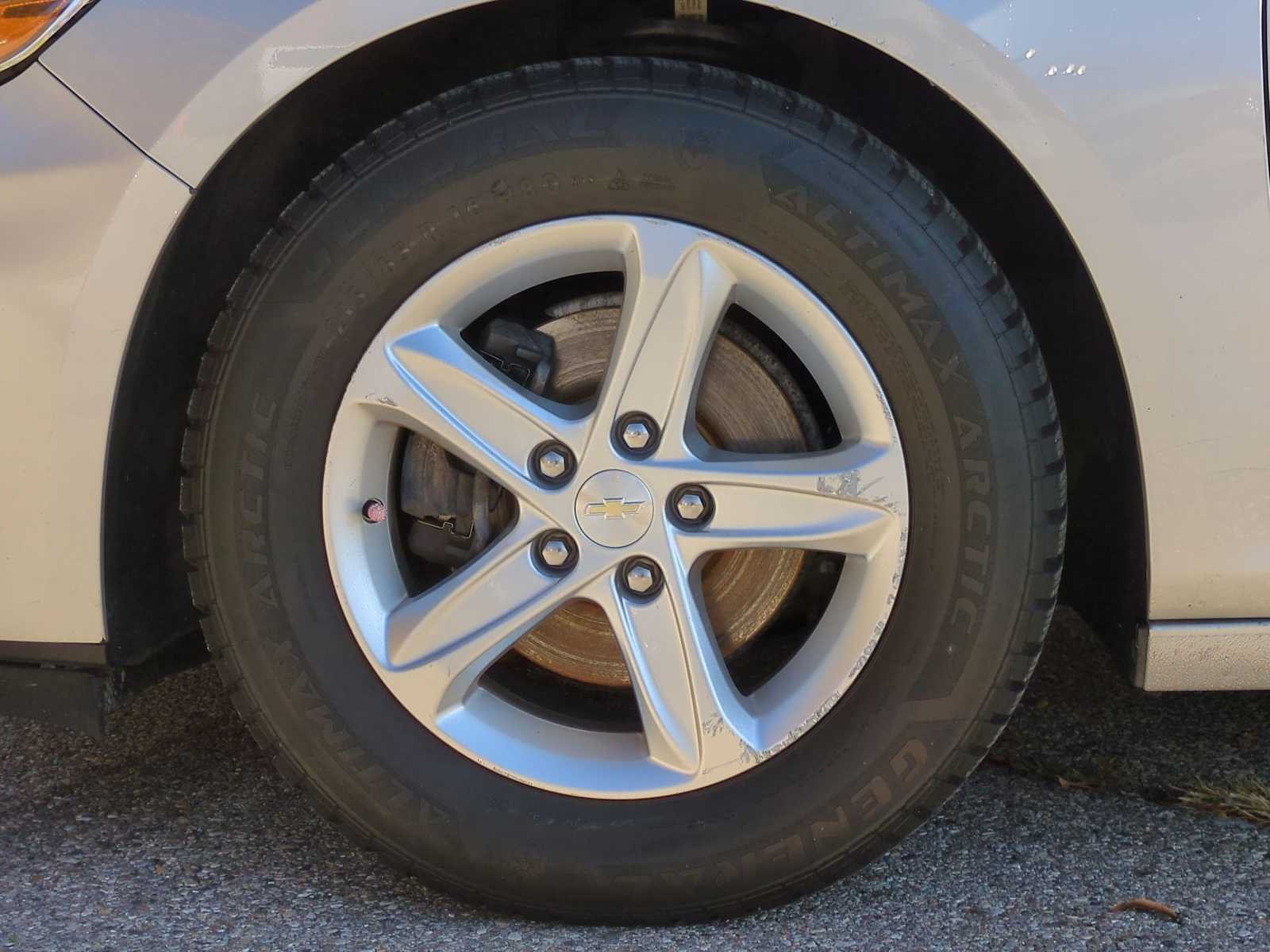 Thumbnail: 2020 Chevrolet Malibu - 14