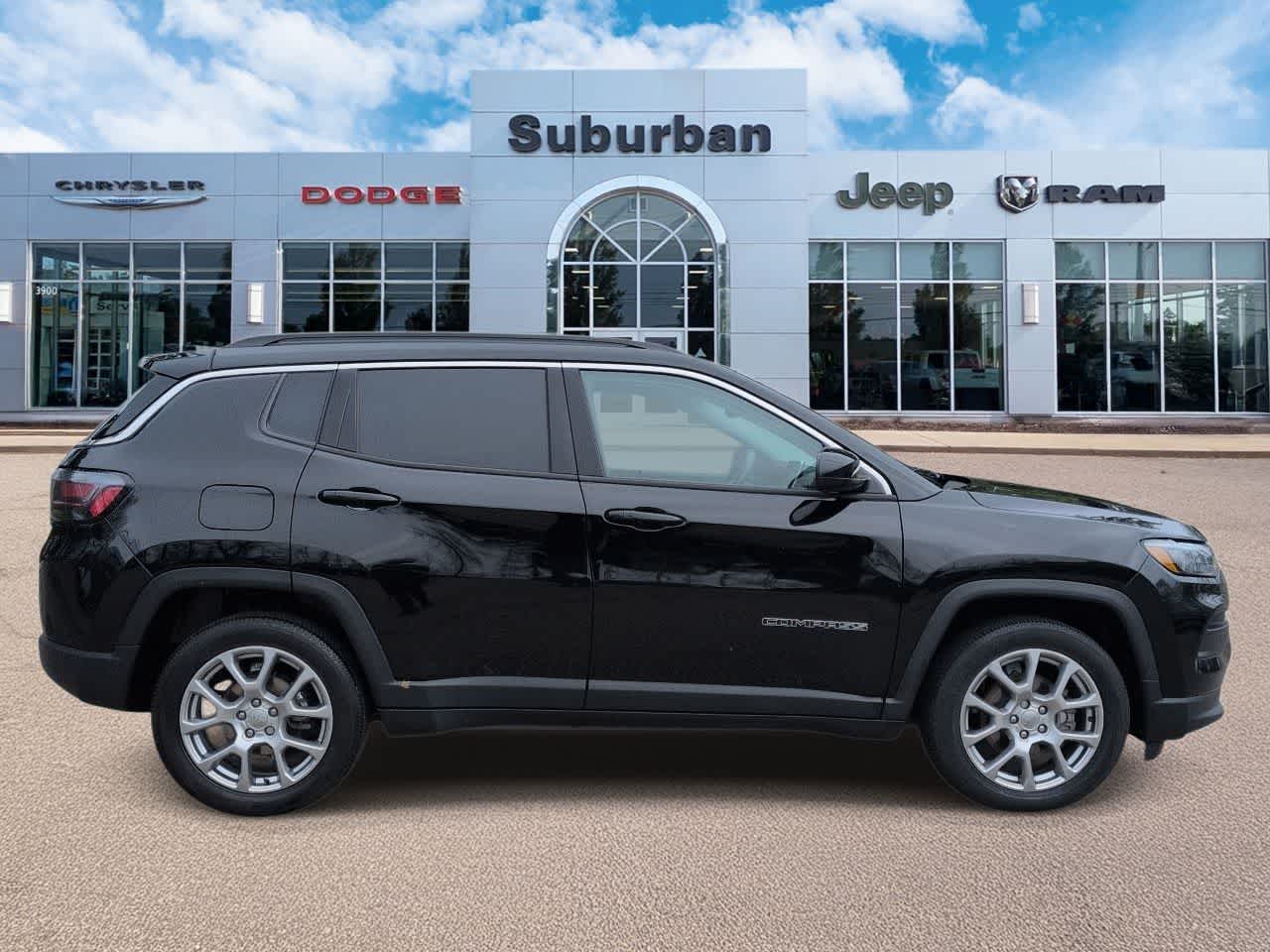 Thumbnail: 2022 Jeep Compass - 9