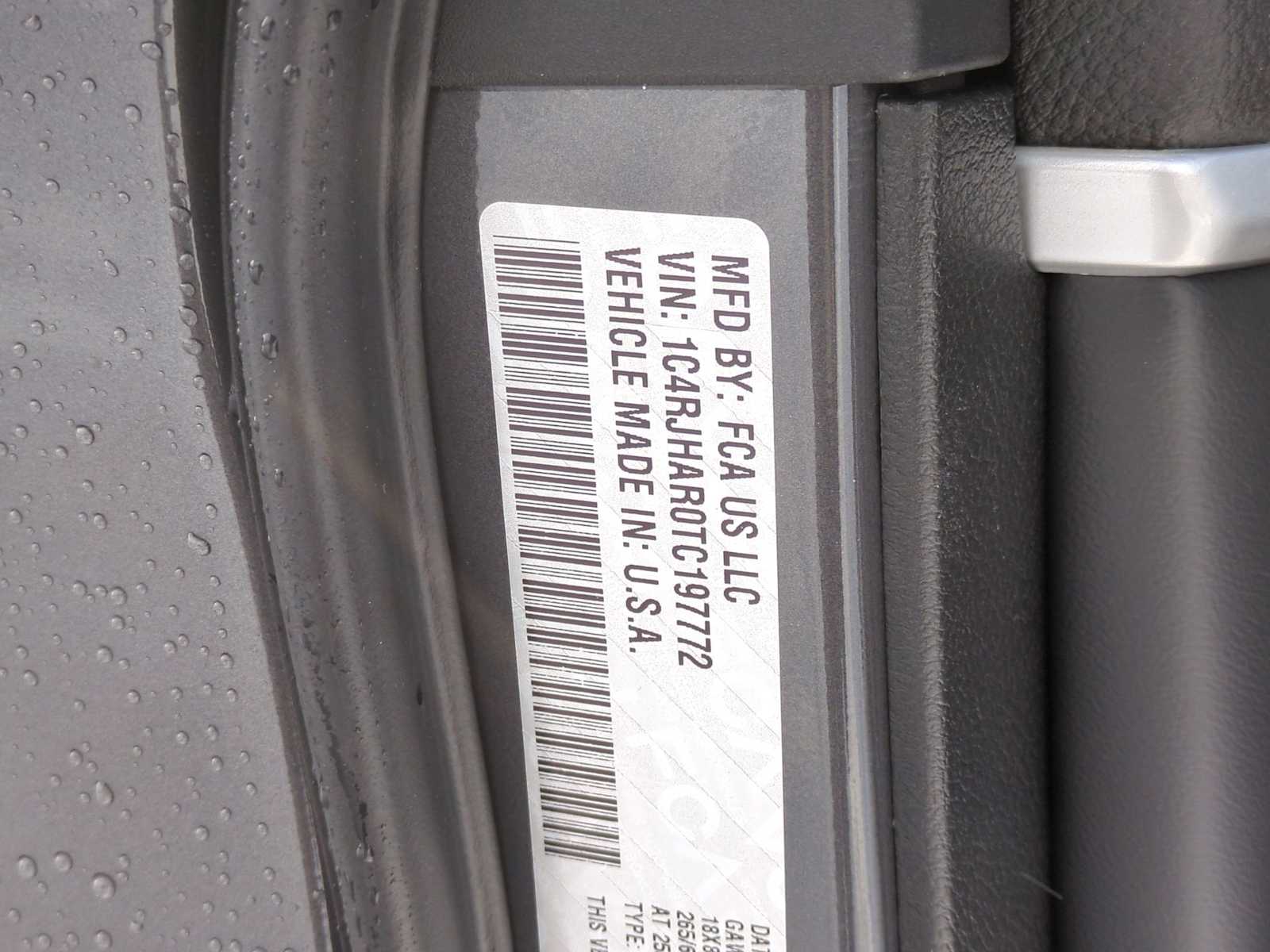 Thumbnail: 2026 Jeep Grand Cherokee - 35