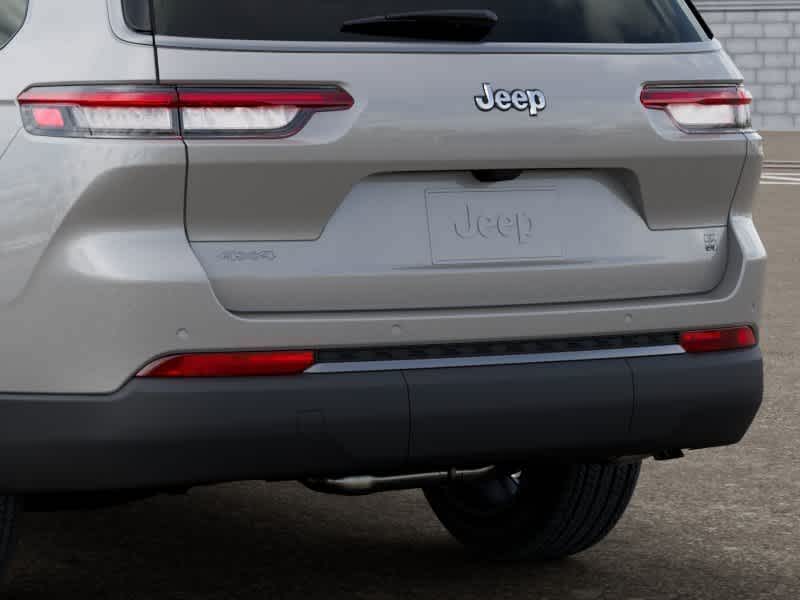Thumbnail: 2026 Jeep Grand Cherokee L - 13