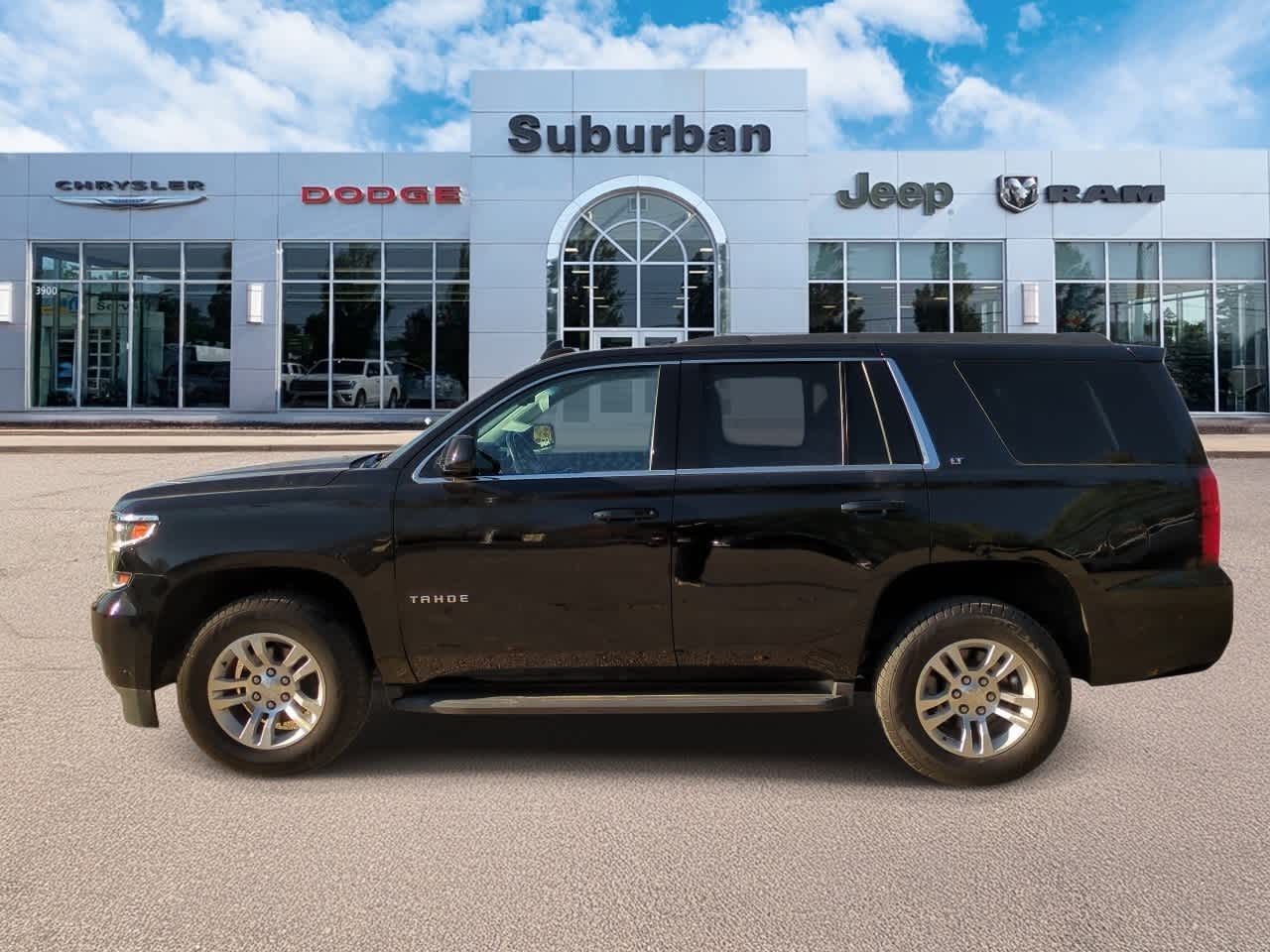 Thumbnail: 2019 Chevrolet Tahoe - 5