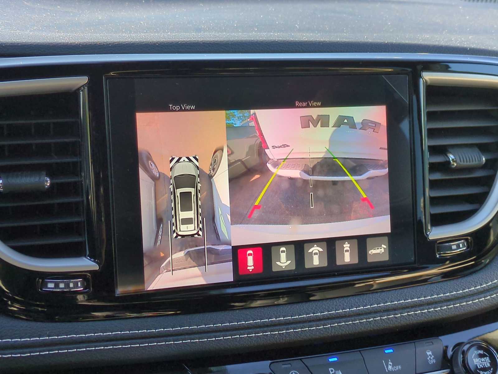 Thumbnail: 2026 Chrysler Pacifica - 28