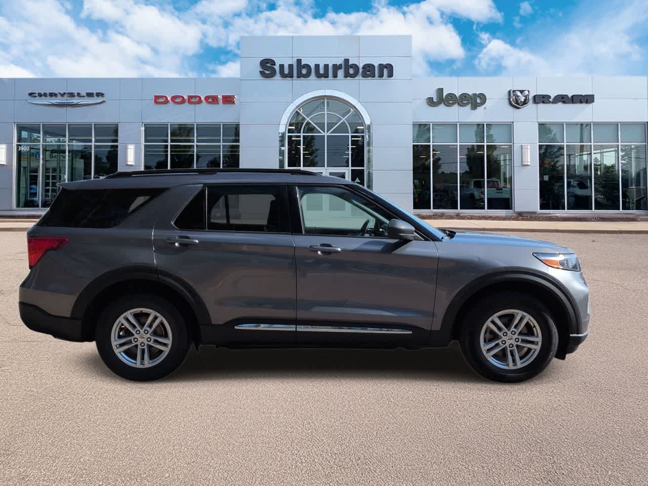 Thumbnail: 2022 Ford Explorer - 9